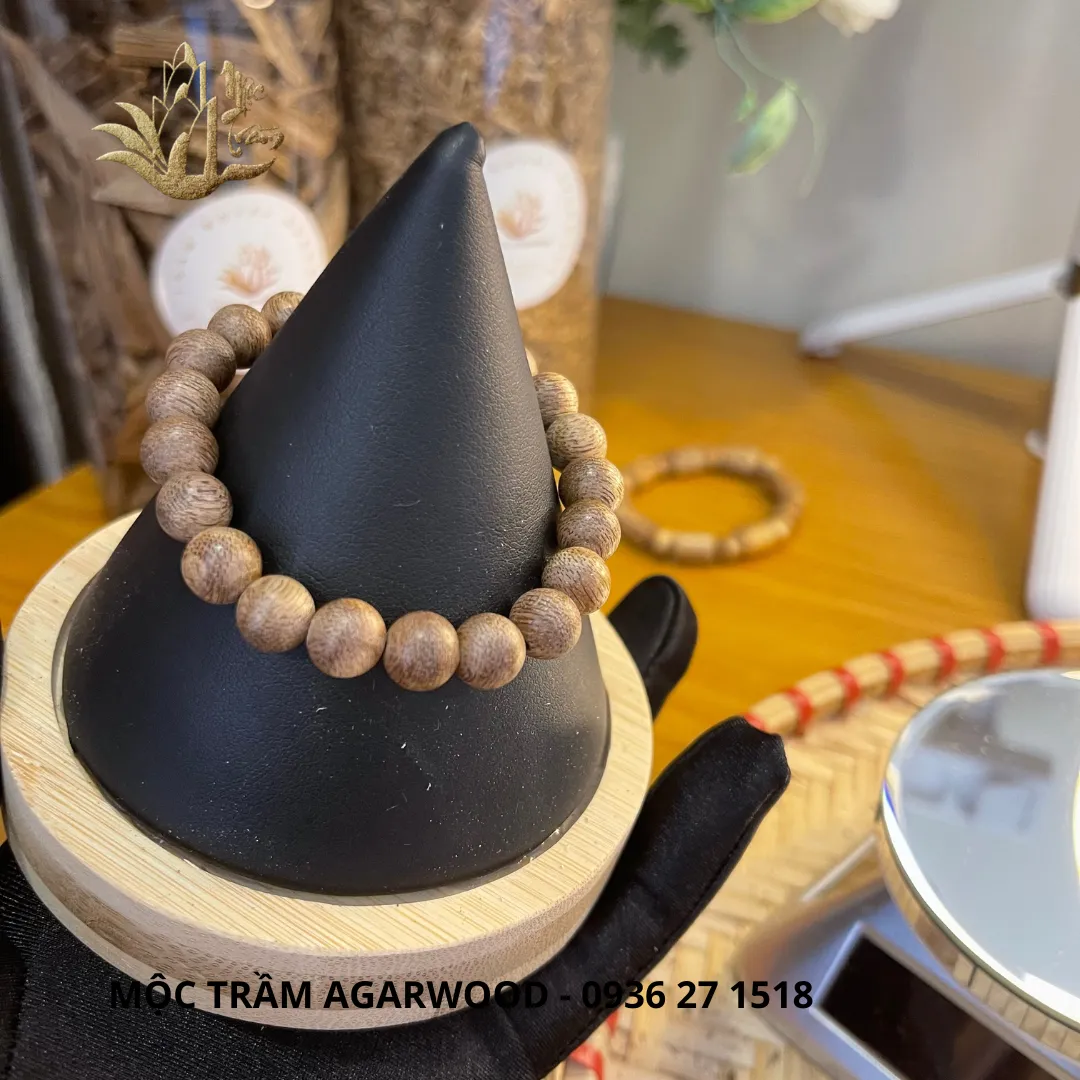 Natural Vietnamese Agarwood Bracelet – 9mm Pearl Beads from Khanh Hoa (Kien Toc Oud)&nbsp;